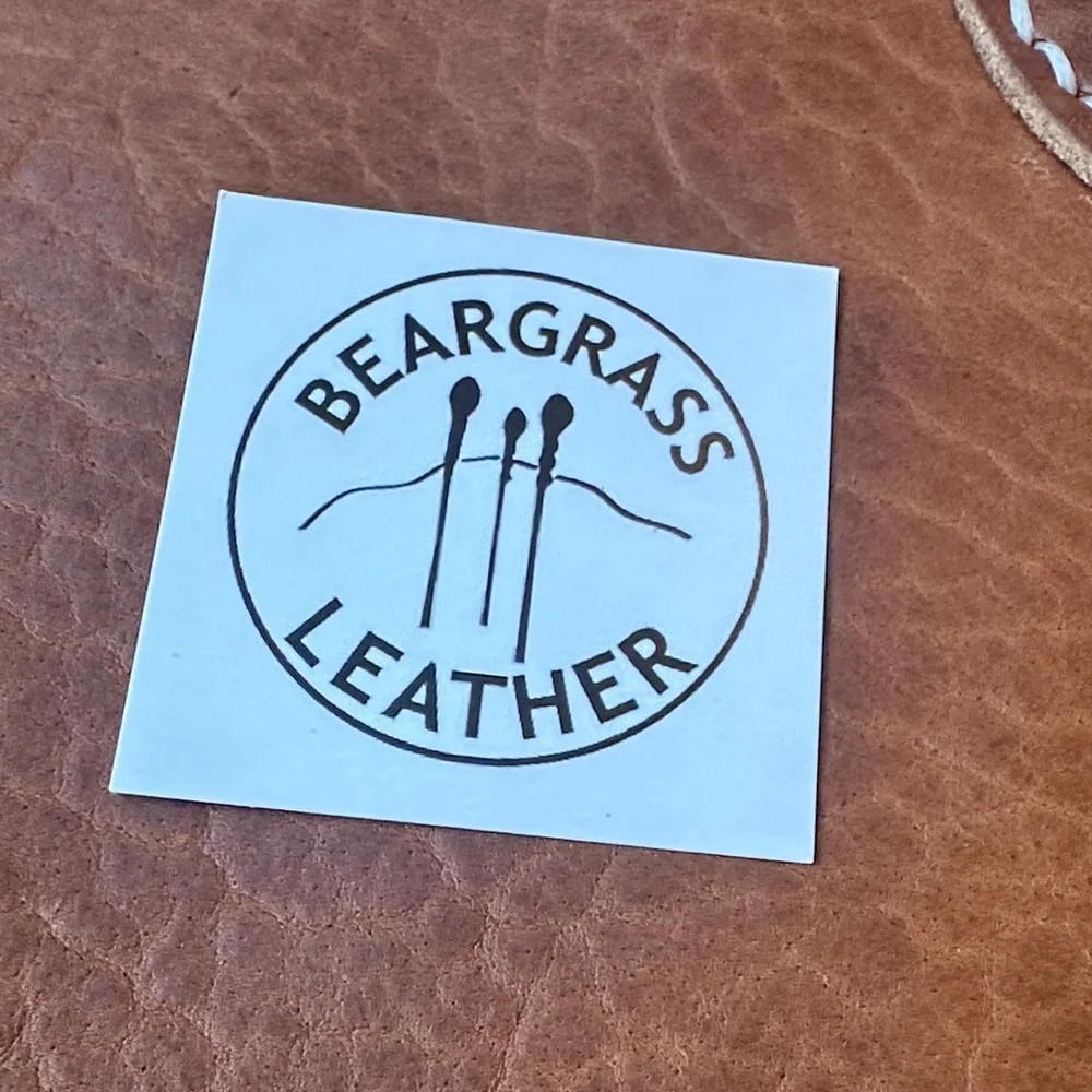 Elegant Brown Leather Tote - Picture 3 of 11